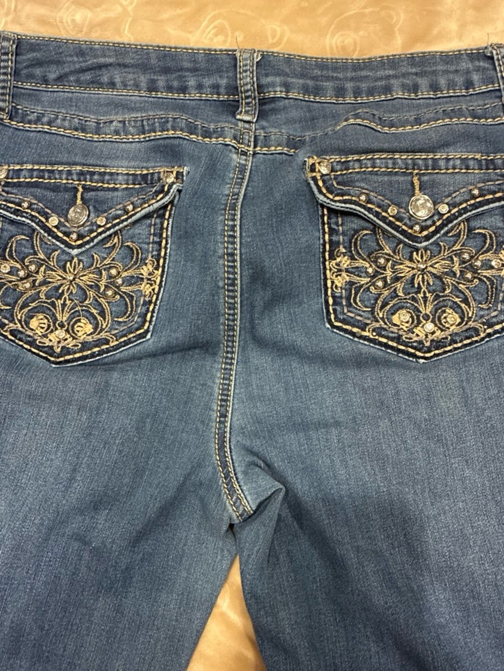 Women's Blue Skinny Jeans with Embroidered Back Pockets